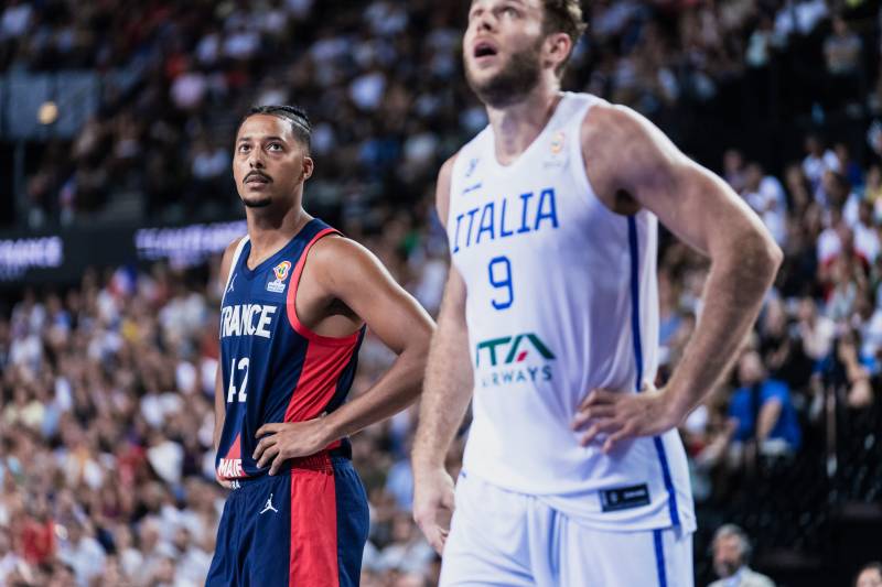 William Howard quitte le groupe France